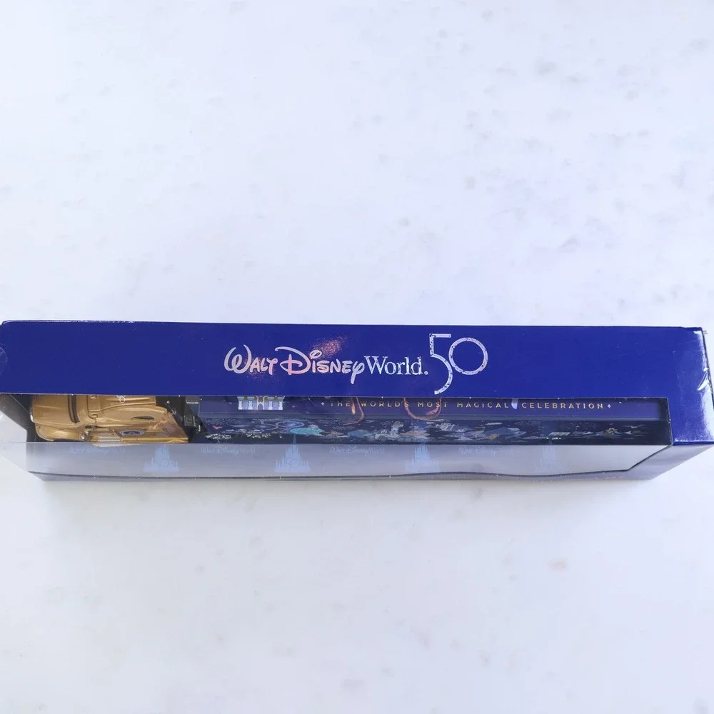 Walt Disney World 50th Anniversary Peterbilt Model 387 Hauler Jada Toys